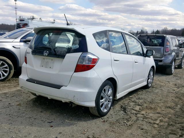 JHMGE87499S070622 - 2009 HONDA FIT SPORT WHITE photo 4