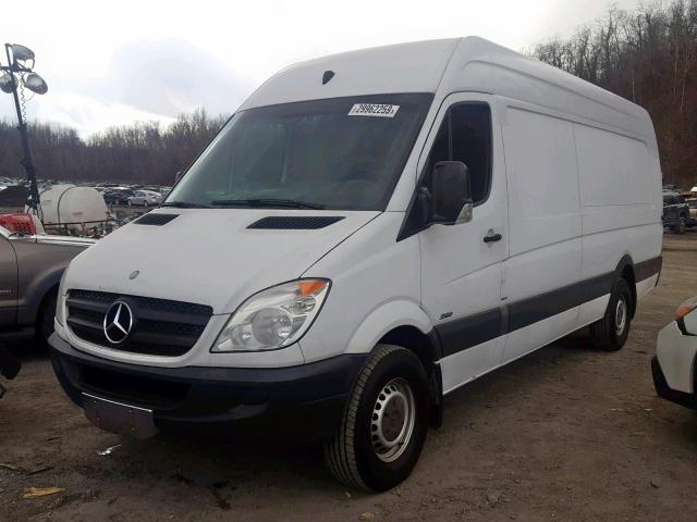 WD3PE8CC7D5770221 - 2013 MERCEDES-BENZ SPRINTER 2 WHITE photo 2