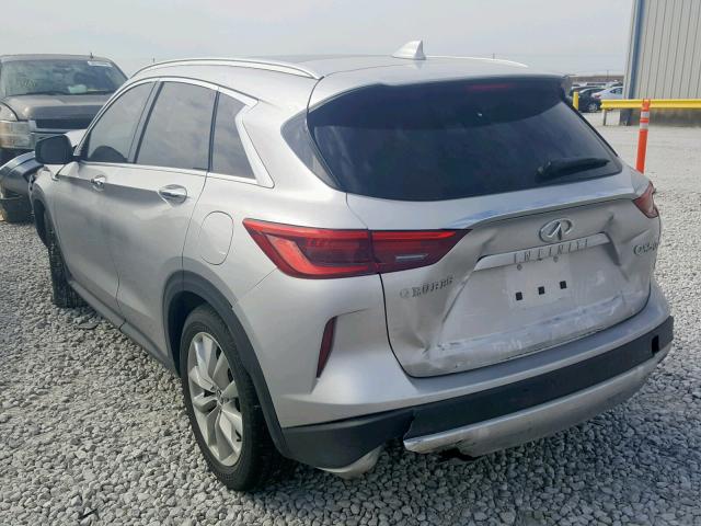 3PCAJ5M1XKF115243 - 2019 INFINITI QX50 ESSEN SILVER photo 3