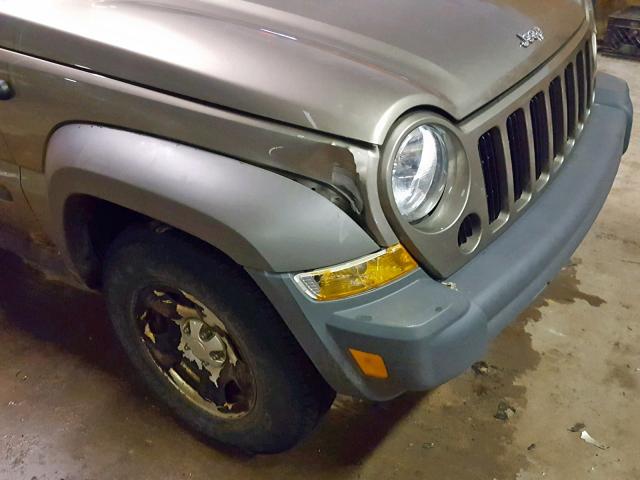 1J4GL48KX6W210348 - 2006 JEEP LIBERTY SP GOLD photo 9