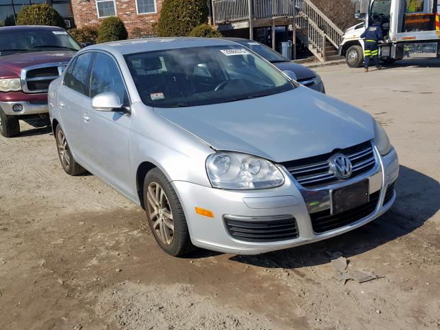 3VWRG71KX6M672680 - 2006 VOLKSWAGEN JETTA 2.5 SILVER photo 1