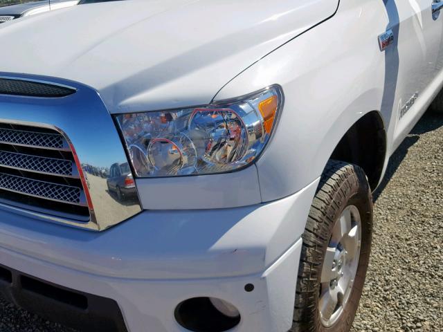 5TFDV58148X041442 - 2008 TOYOTA TUNDRA CRE WHITE photo 9