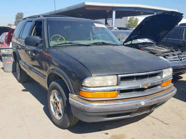 1GNDT13W0Y2180473 - 2000 CHEVROLET BLAZER BLACK photo 1