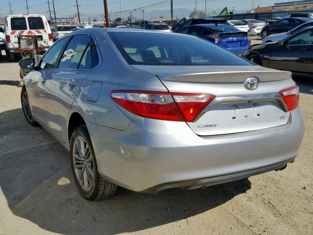 4T1BF1FK6GU584375 - 2016 TOYOTA CAMRY LE SILVER photo 3