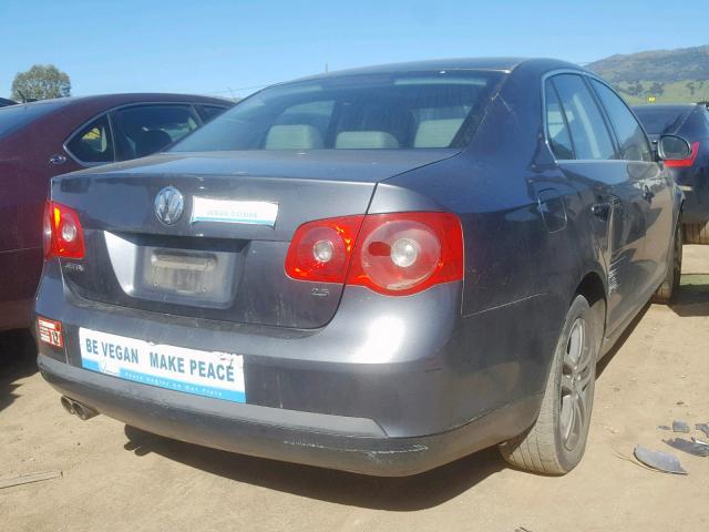 3VWRG71KX6M746941 - 2006 VOLKSWAGEN JETTA 2.5 GRAY photo 4