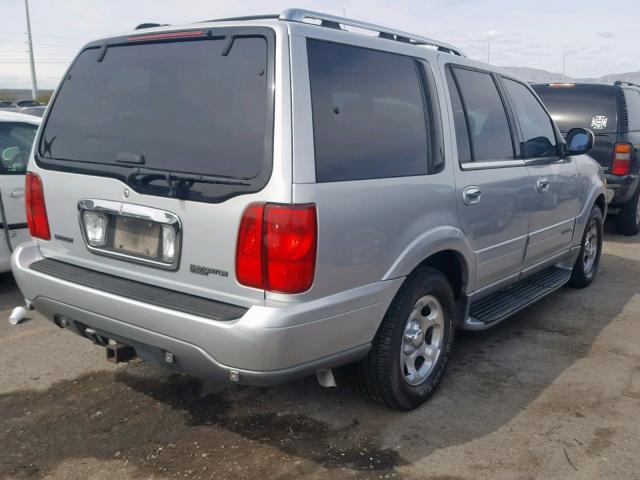 5LMEU27A7YLJ27545 - 2000 LINCOLN NAVIGATOR Gümüş foto 4