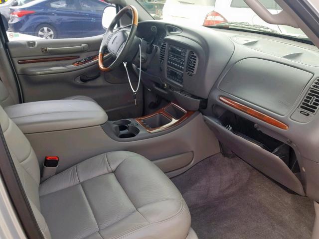 5LMEU27A7YLJ27545 - 2000 LINCOLN NAVIGATOR Gümüş foto 5