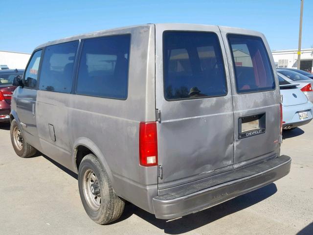 1GNDM19Z2NB125193 - 1992 CHEVROLET ASTRO GRAY photo 3