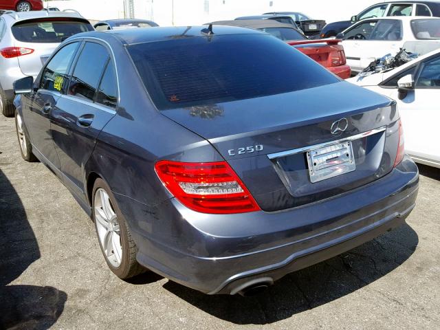 WDDGF4HB1DR271330 - 2013 MERCEDES-BENZ C 250 GRAY photo 3