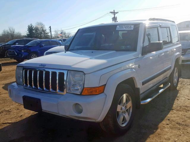 1J8HG48P57C601087 - 2007 JEEP COMMANDER WHITE photo 2