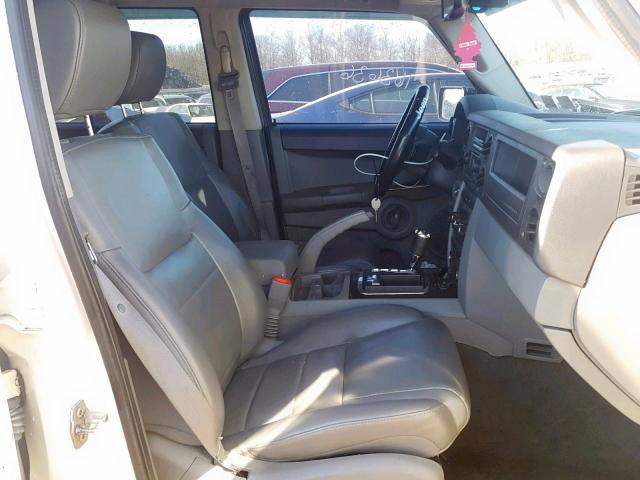 1J8HG48P57C601087 - 2007 JEEP COMMANDER WHITE photo 5