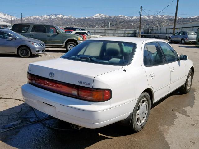 JT2VK13E5P0169074 - 1993 TOYOTA CAMRY XLE WHITE photo 4