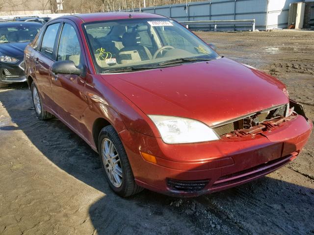 1FAFP34N25W113746 - 2005 FORD FOCUS ZX4 RED photo 1