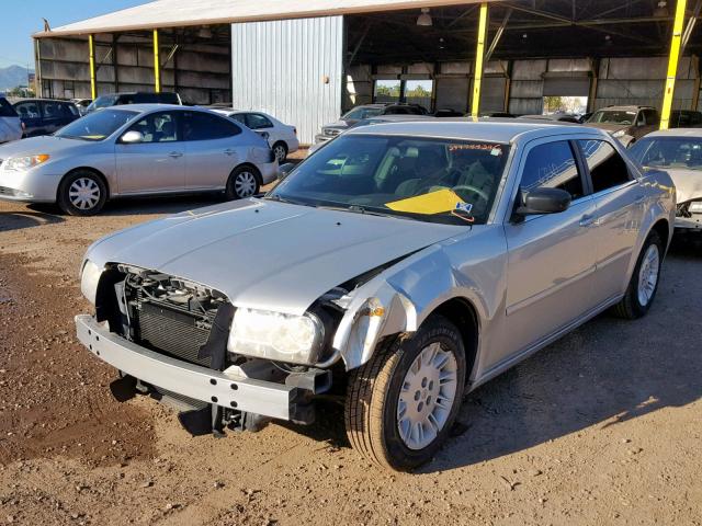 2C3KA43R36H285390 - 2006 CHRYSLER 300 SILVER photo 2