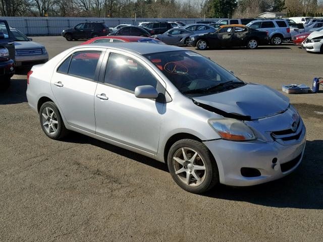 JTDBT903X71033154 - 2007 TOYOTA YARIS SILVER photo 1