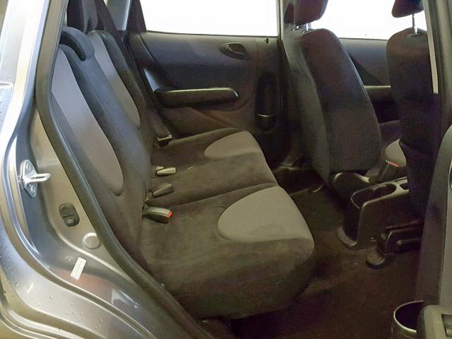 JHMGD38437S026956 - 2007 HONDA FIT GRAY photo 6