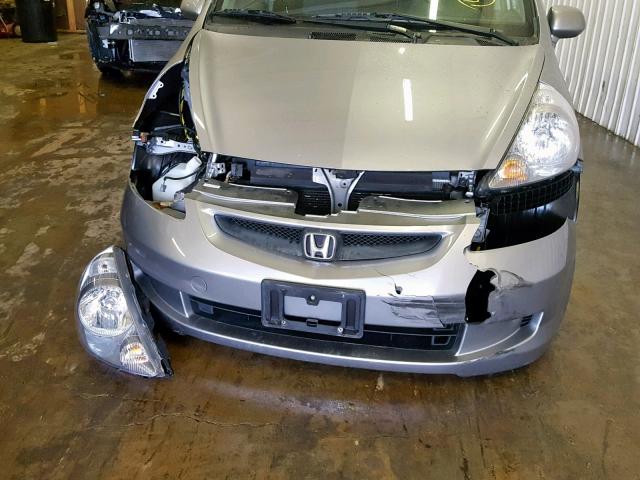 JHMGD38437S026956 - 2007 HONDA FIT GRAY photo 9