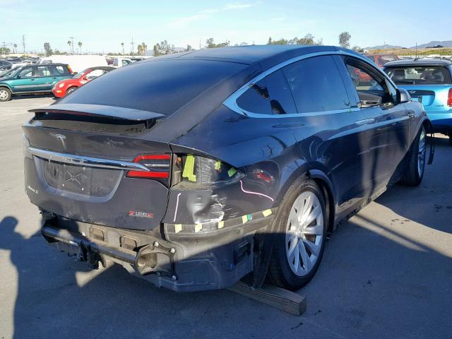 5YJXCDE41HF052307 - 2017 TESLA MODEL X GRAY photo 4