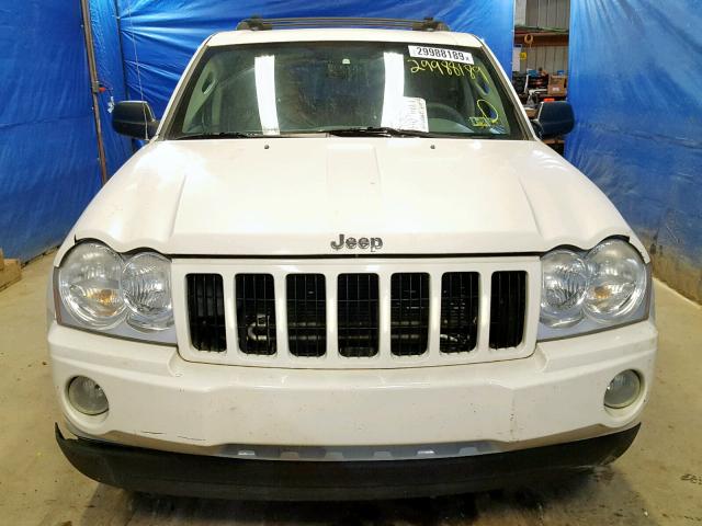 1J8GR48K85C607957 - 2005 JEEP GRAND CHER WHITE photo 9