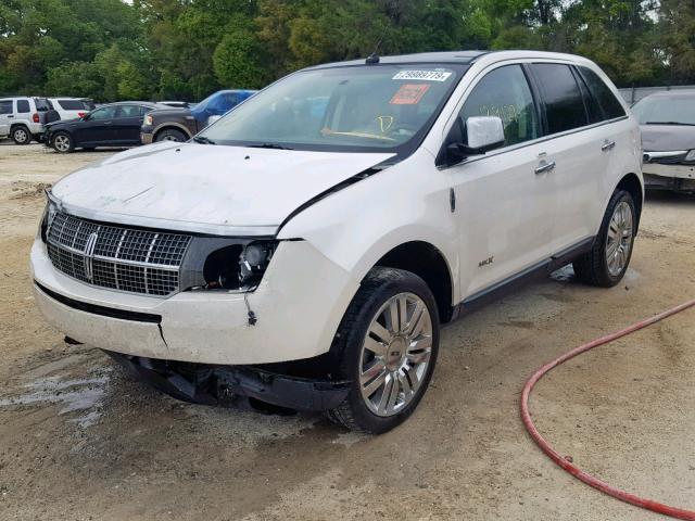 2LMDU68C49BJ11394 - 2009 LINCOLN MKX WHITE photo 2