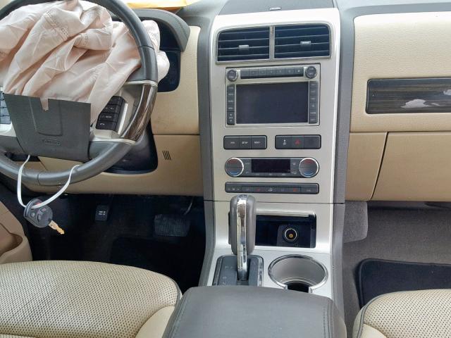 2LMDU68C49BJ11394 - 2009 LINCOLN MKX WHITE photo 9