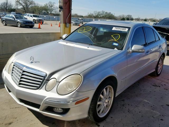 WDBUF56X57A984153 - 2007 MERCEDES-BENZ E 350 SILVER photo 2