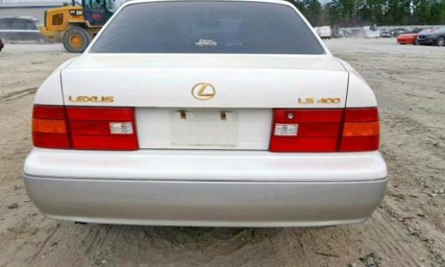 JT8BH28F1W0109631 - 1998 LEXUS LS 400 WHITE photo 9