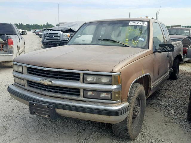 1GCGC29R3TE160075 - 1996 CHEVROLET GMT-400 C2 TAN photo 2