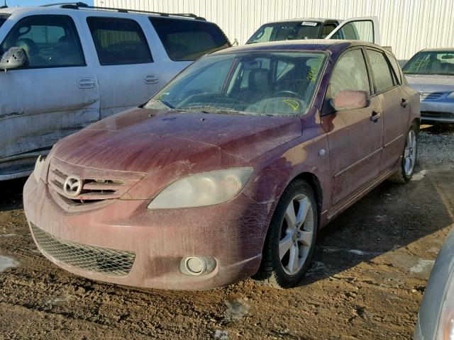 JM1BK143261543916 - 2006 MAZDA 3 HATCHBAC RED photo 2