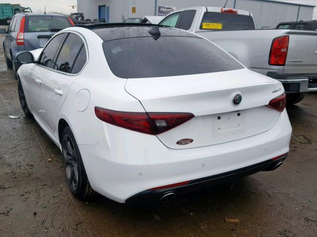 ZARFAECNXH7546566 - 2017 ALFA ROMEO GIULIA TI WHITE photo 3