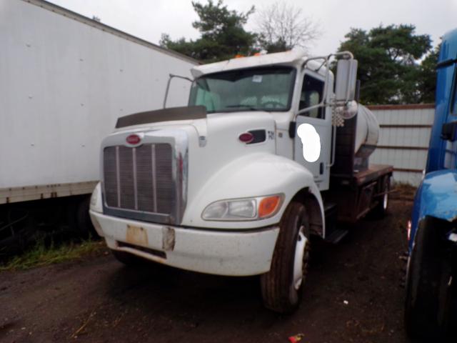 2NP2HJ6X1FM288899 - 2015 PETERBILT 337 WHITE photo 1