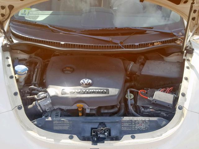 3VWCD21Y24M305419 - 2004 VOLKSWAGEN NEW BEETLE Creme Foto 7