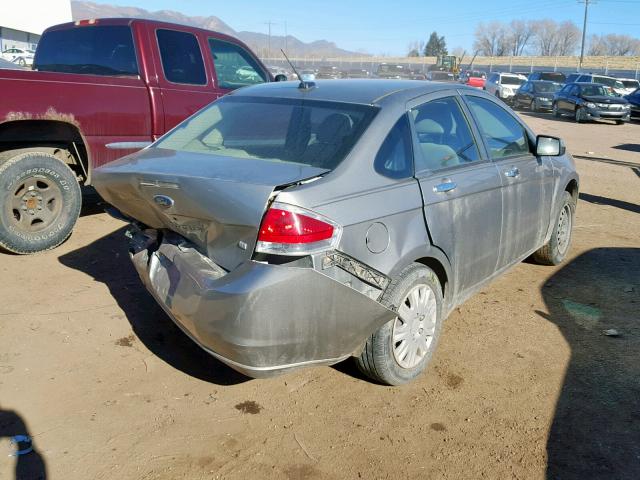 1FAHP34N58W251276 - 2008 FORD FOCUS S/SE SILVER photo 4