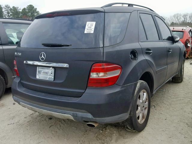 4JGBB86E96A040080 - 2006 MERCEDES-BENZ ML 350 BLACK photo 4