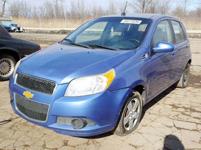 KL1TD66E39B372304 - 2009 CHEVROLET AVEO LS BLUE photo 2