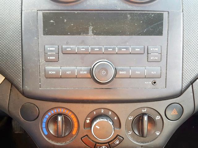 KL1TD66E39B372304 - 2009 CHEVROLET AVEO LS BLUE photo 9