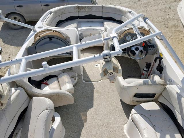 HAMD5425F304 - 2003 HARK BOAT WHITE photo 5