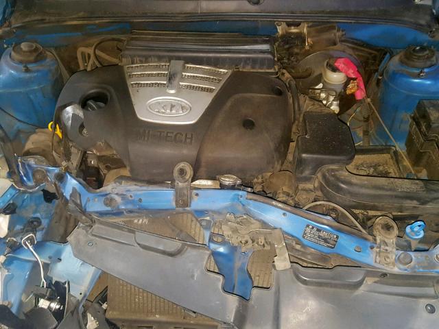 KNADC125436274582 - 2003 KIA RIO BLUE photo 7