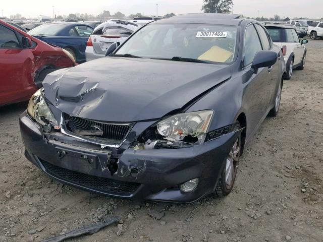 JTHBK262065016197 - 2006 LEXUS IS 250 GRAY photo 2