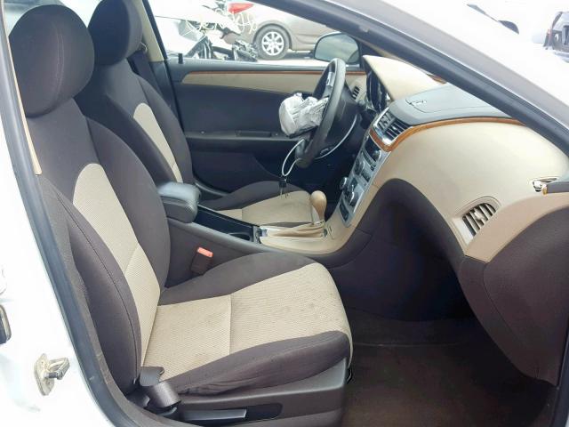 1G1ZC5EB0AF154334 - 2010 CHEVROLET MALIBU 1LT 白色 照片 5