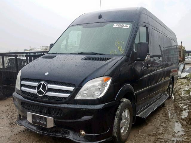 WD3PE8CC4D5788028 - 2013 MERCEDES-BENZ SPRINTER 2 BLACK photo 2