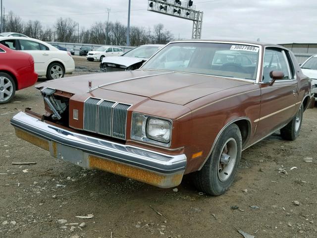 3R47F8M903699 - 1978 OLDSMOBILE CUT CRSR S BROWN photo 2