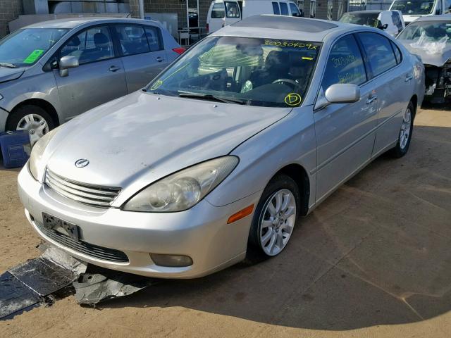 JTHBF30G720018082 - 2002 LEXUS ES 300 SILVER photo 2