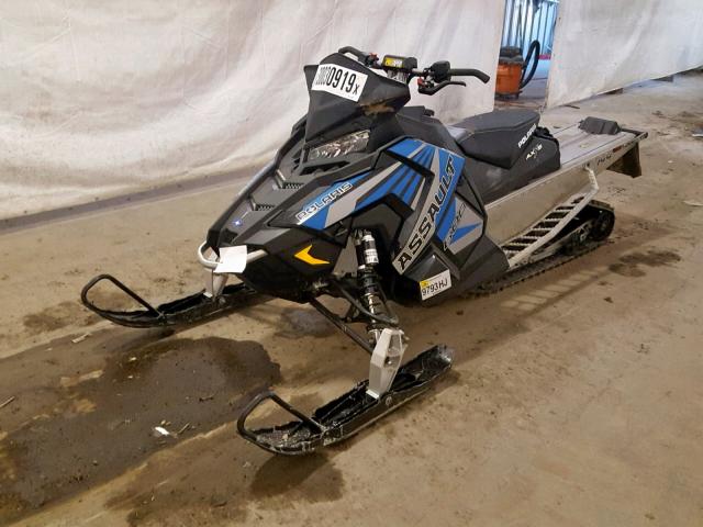 SN1EEC6P2HC707301 - 2017 POLARIS SNOWMOBILE BLACK photo 2