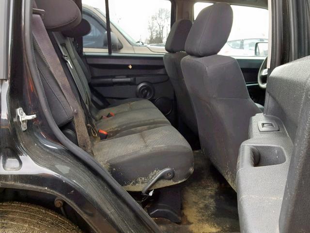 1J8HG48K28C220688 - 2008 JEEP COMMANDER BLACK photo 6