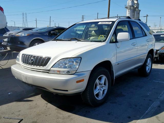 JTJHF10U710177573 - 2001 LEXUS RX 300 WHITE photo 2