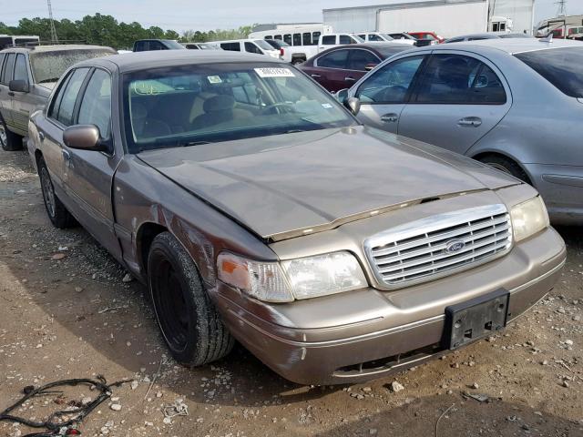 2FAFP73W92X121117 - 2002 FORD CROWN VICT BEIGE photo 1