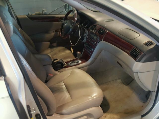 JTHBF30G435039864 - 2003 LEXUS ES 300 SILVER photo 5