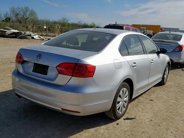 3VW2K7AJ4CM315143 - 2012 VOLKSWAGEN JETTA BASE SILVER photo 4