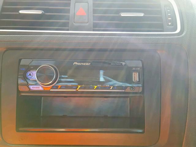 3VW2K7AJ4CM315143 - 2012 VOLKSWAGEN JETTA BASE SILVER photo 9